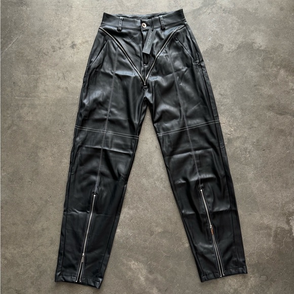 Maniere De Voir Pants - Maniere de Voir adjustable size faux leather